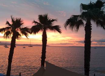 Tours in Europe - Hyeres beach