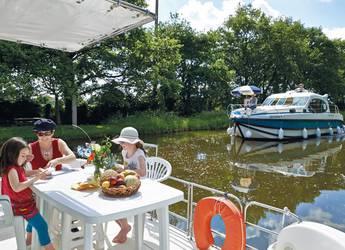 Brettany river Erdre