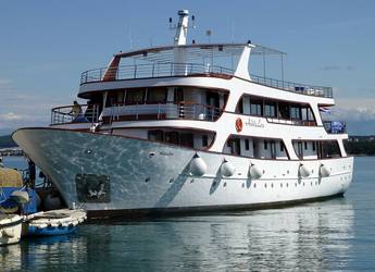 Deluxe yacht Deluxe yacht