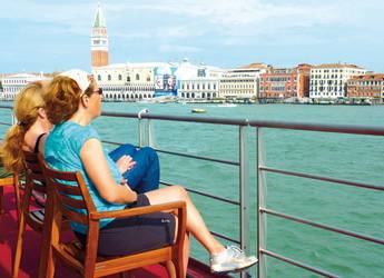 Venice to Mantua relaxing on board