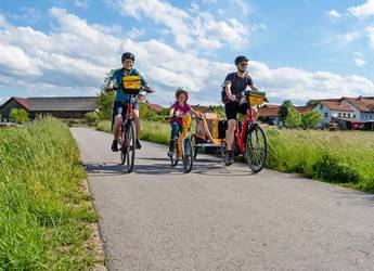 Alpe Adria Family cyclists