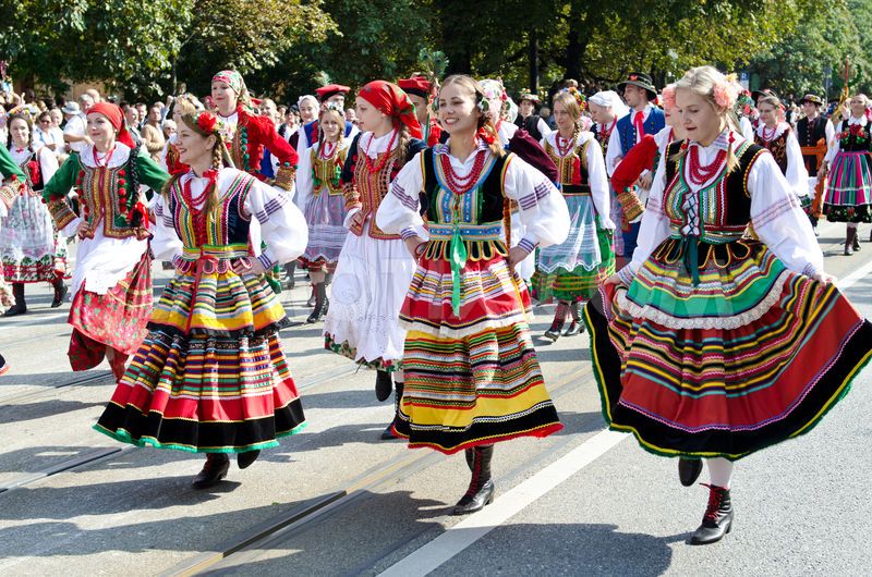 Traditional dancers at Oktoberfest