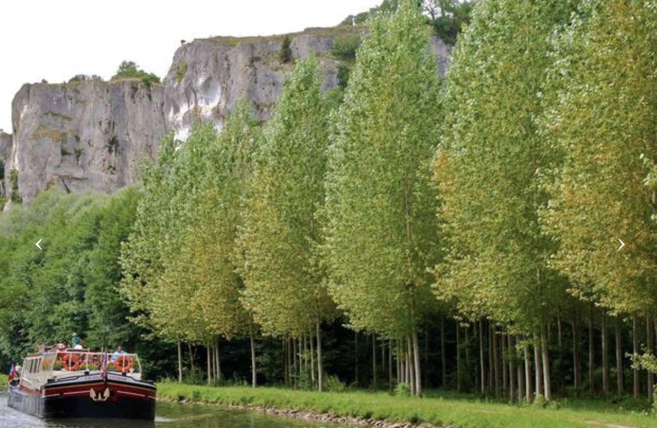 Barge on canal du midi